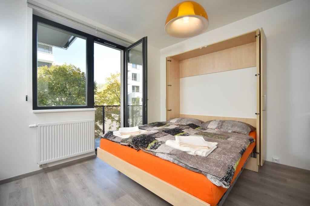 Waltrovka, Free Parking Apartment